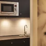 - The Niu, Leo By Ihg Hotel