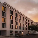 - The Niu, Leo By Ihg Hotel
