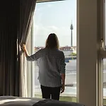 Hotel - The Niu, Leo By Ihg