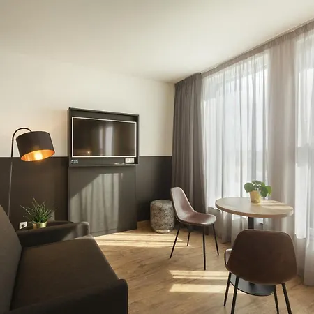 - The Niu, Leo By Ihg 3* נירנברג