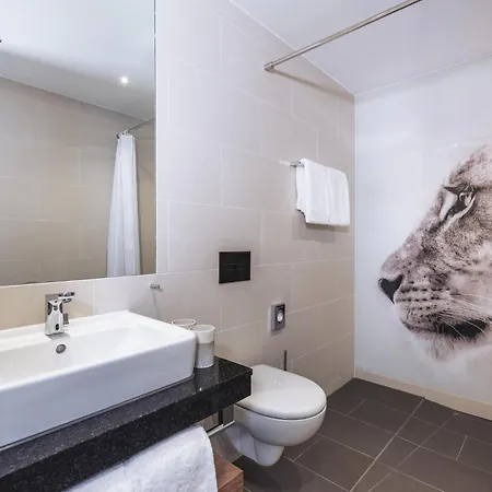 - The Niu, Leo By Ihg