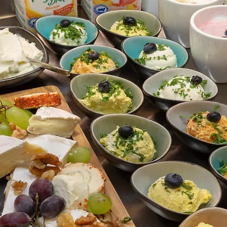 - The Niu, Leo By Ihg Nürnberg