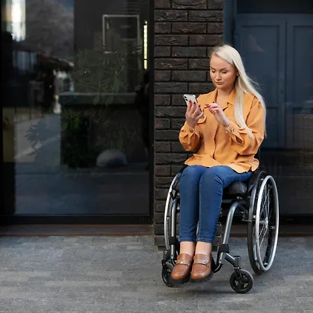 - The Niu, Leo By Ihg 3*