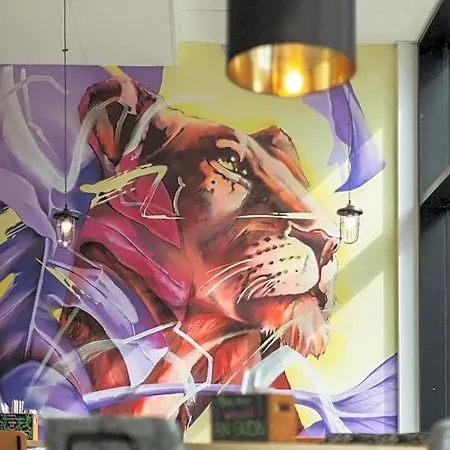 - The Niu, Leo By Ihg Nürnberg
