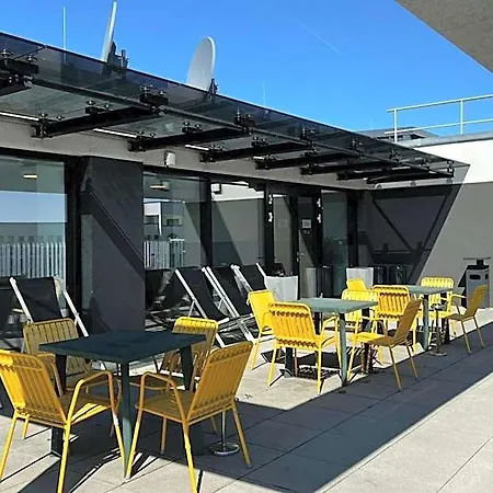 - The Niu, Leo By Ihg Nürnberg