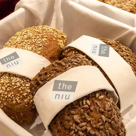 - The Niu, Leo By Ihg Hotel 3*