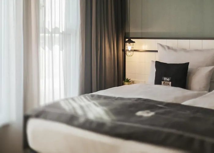 - The Niu, Leo By Ihg Hotel