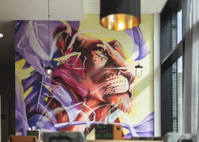 - The Niu, Leo By Ihg Otel